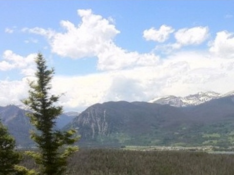 angel in a cloud over a mountain in Colorado, a final resting place (Credit: Cathy ?)