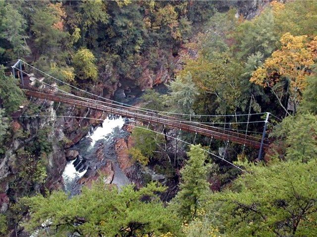 The supsension bridge at Tallulah Gorge State Park near Clayton, GA. (Credit: Georgia Department of Natural Resources)